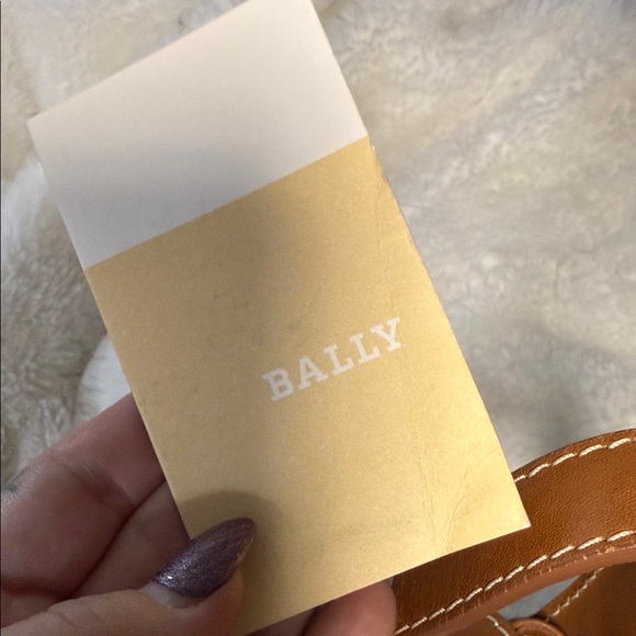 Bally Brown and Cream Woven Shoulder bag - Picture 14 of 15